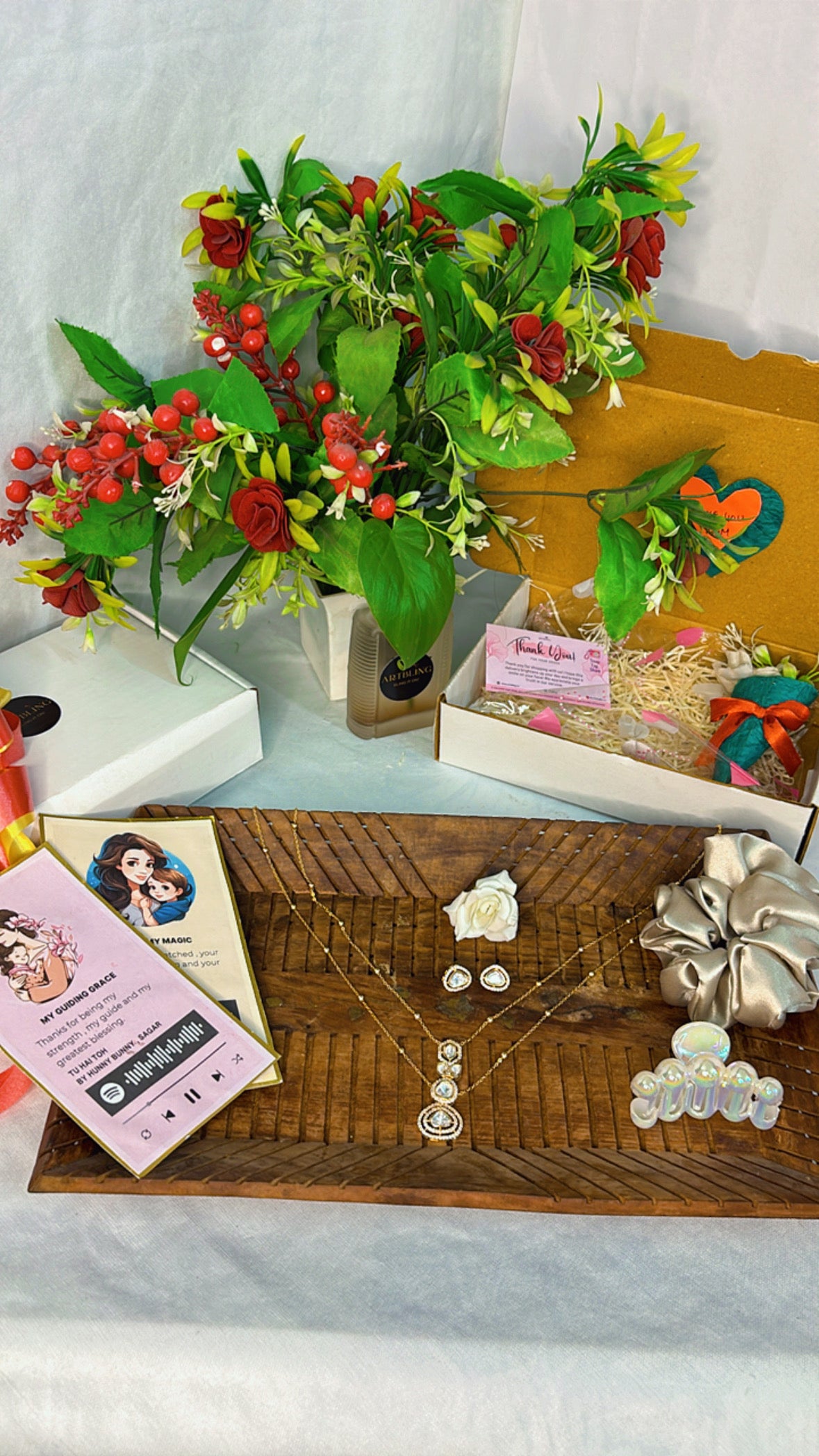 Kundan Magic Hamper
