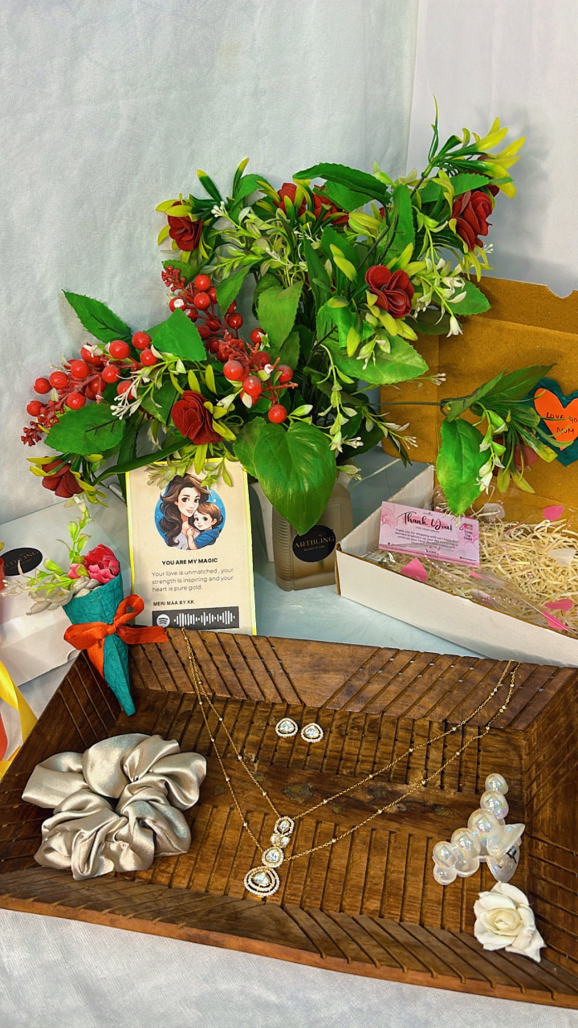 Kundan Magic Hamper