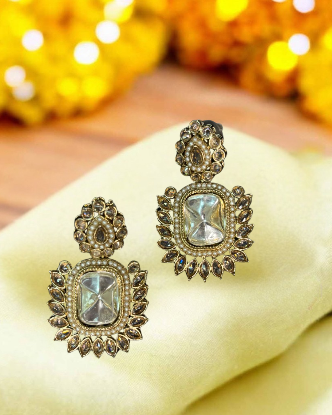 Zarina Classic Kundan Stud Earrings