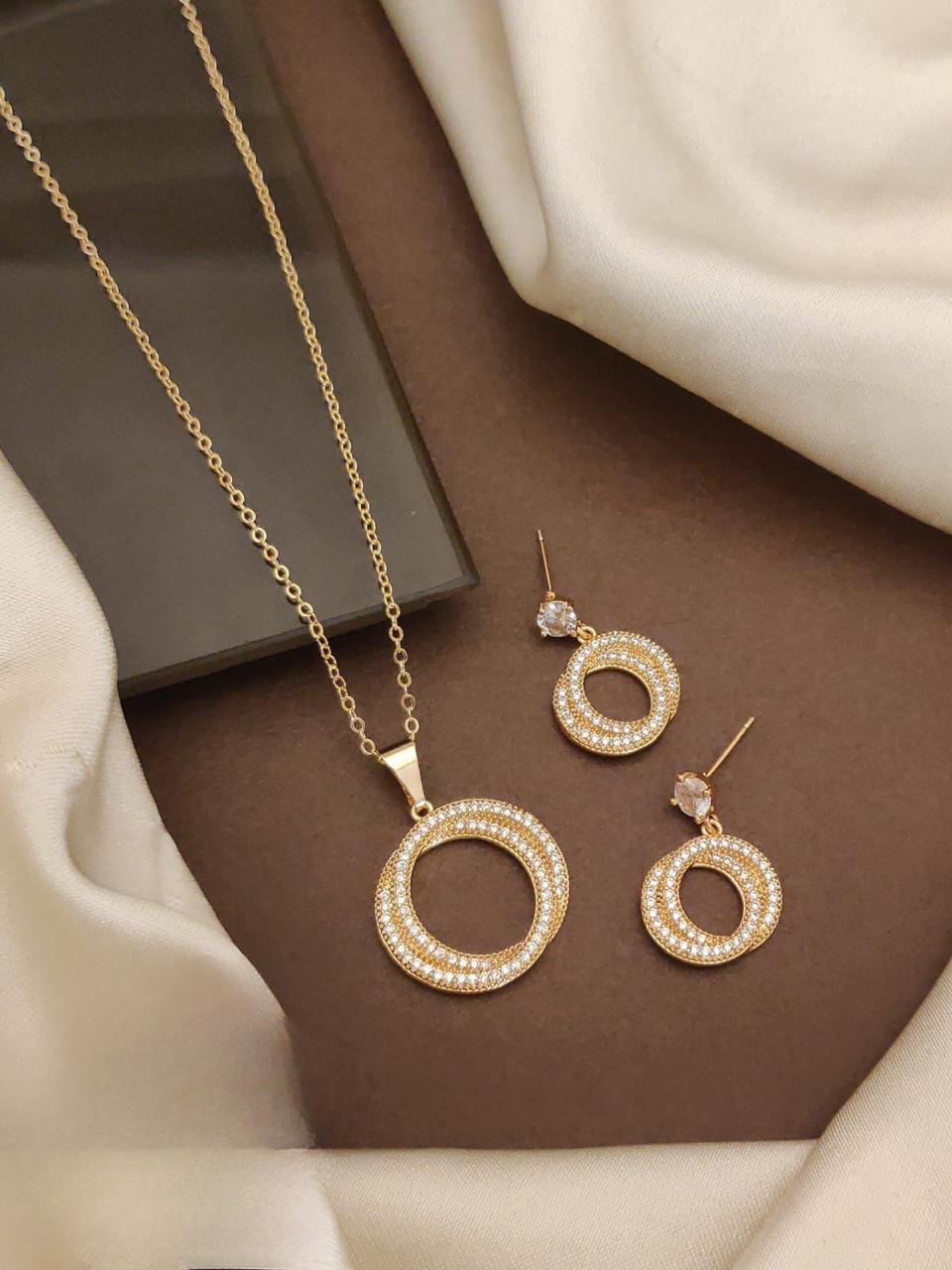 Timeless Grace Pendant Set