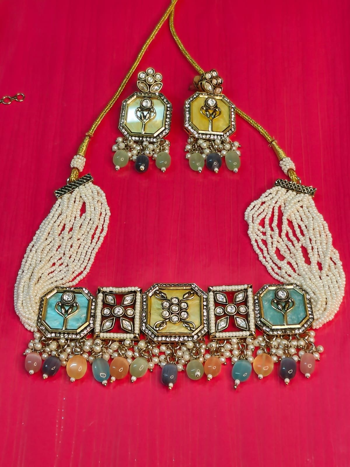 Multi-Stone Kundan Choker Set
