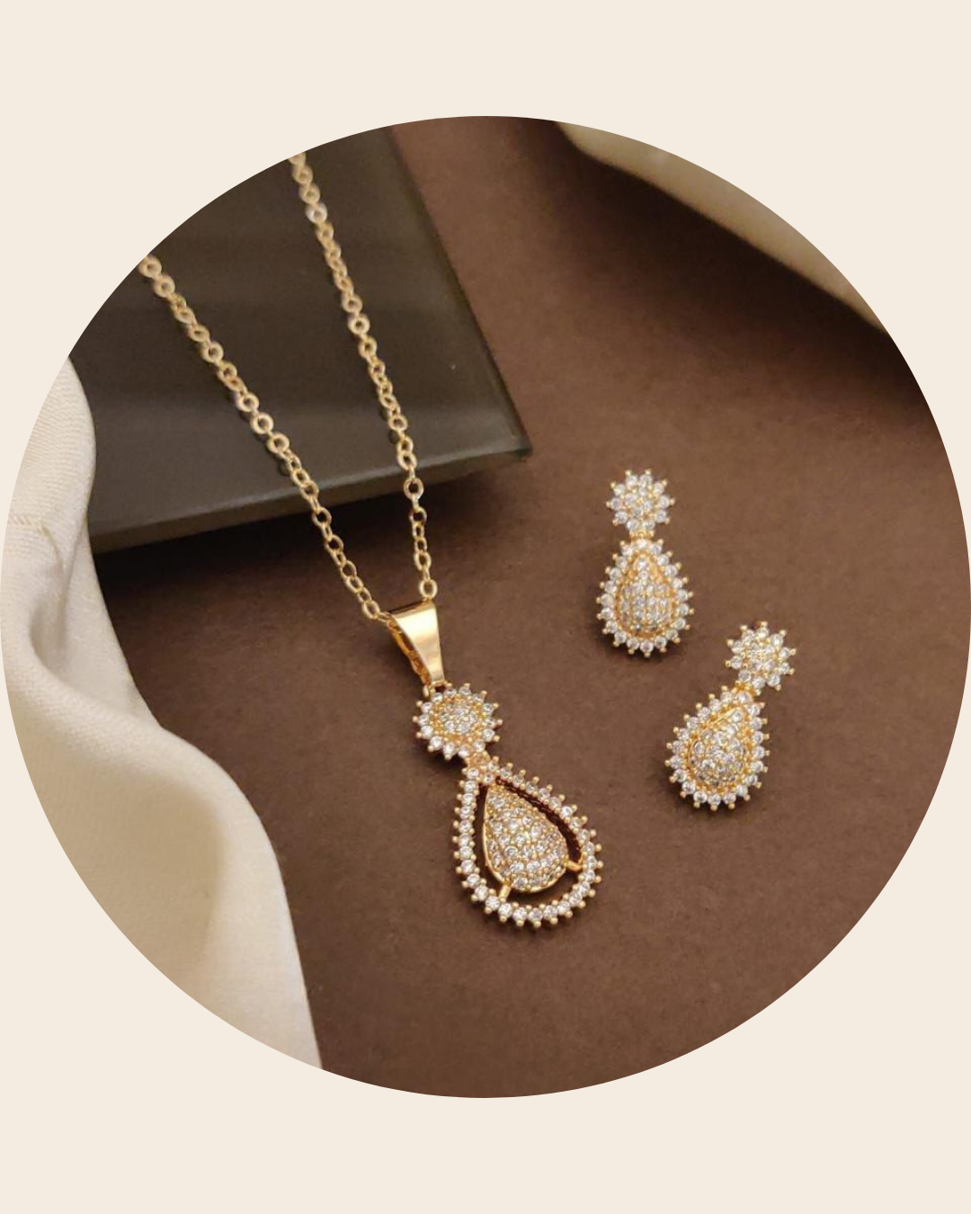 Pendant sets