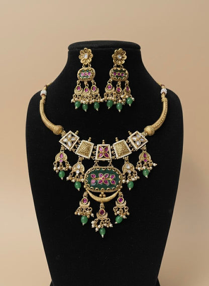 Meera Heritage Temple Hasli Set