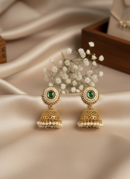 Vedika Emerald Halo Set