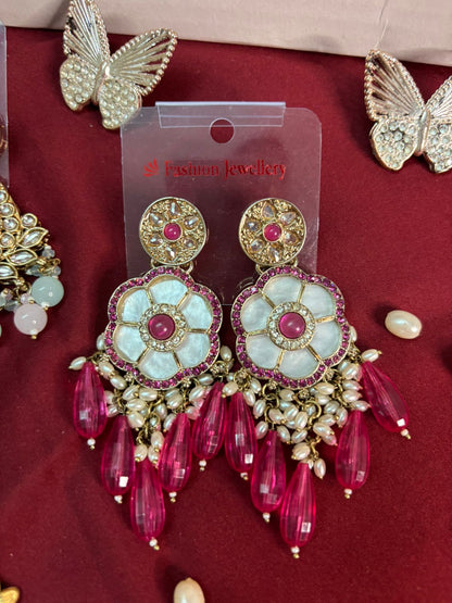 Chamakte Rishtey hamper