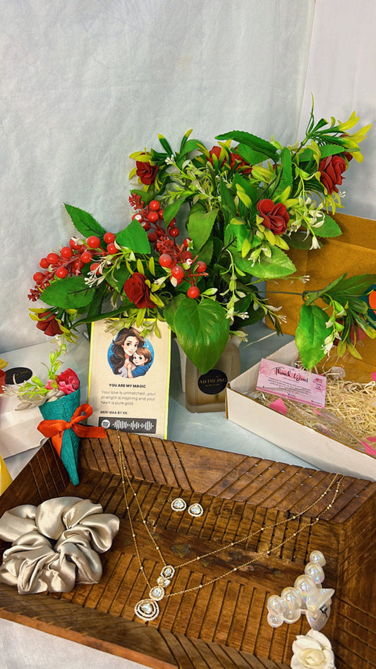 Kundan Magic Hamper
