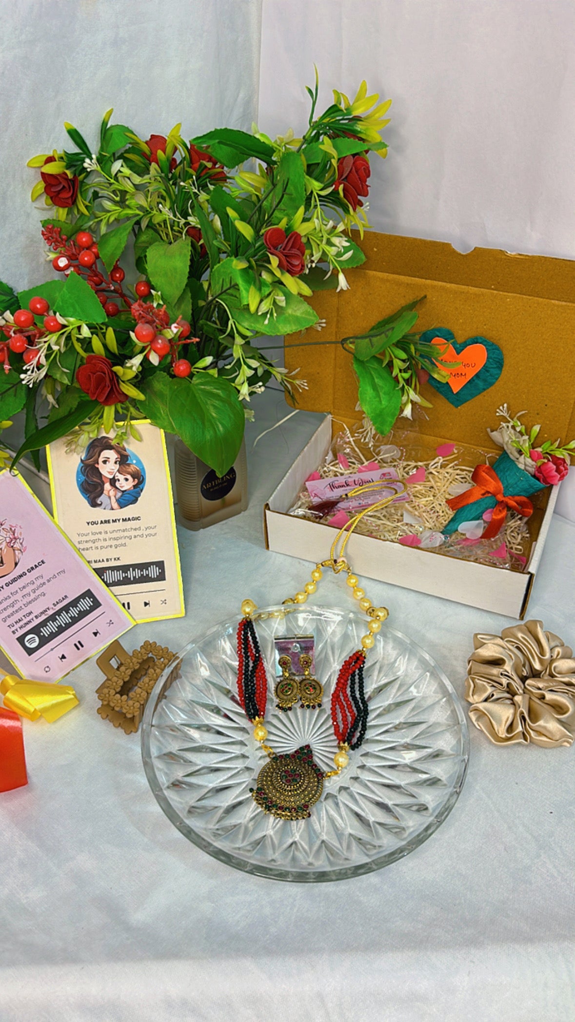 Royal Charm Hamper