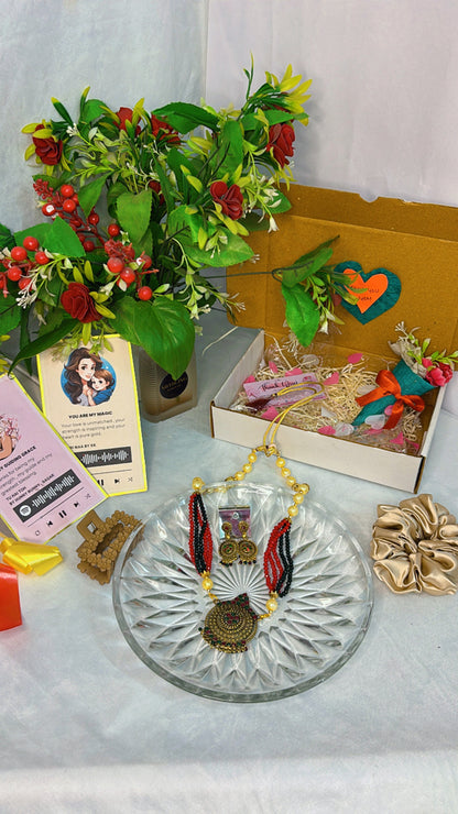 Royal Charm Hamper