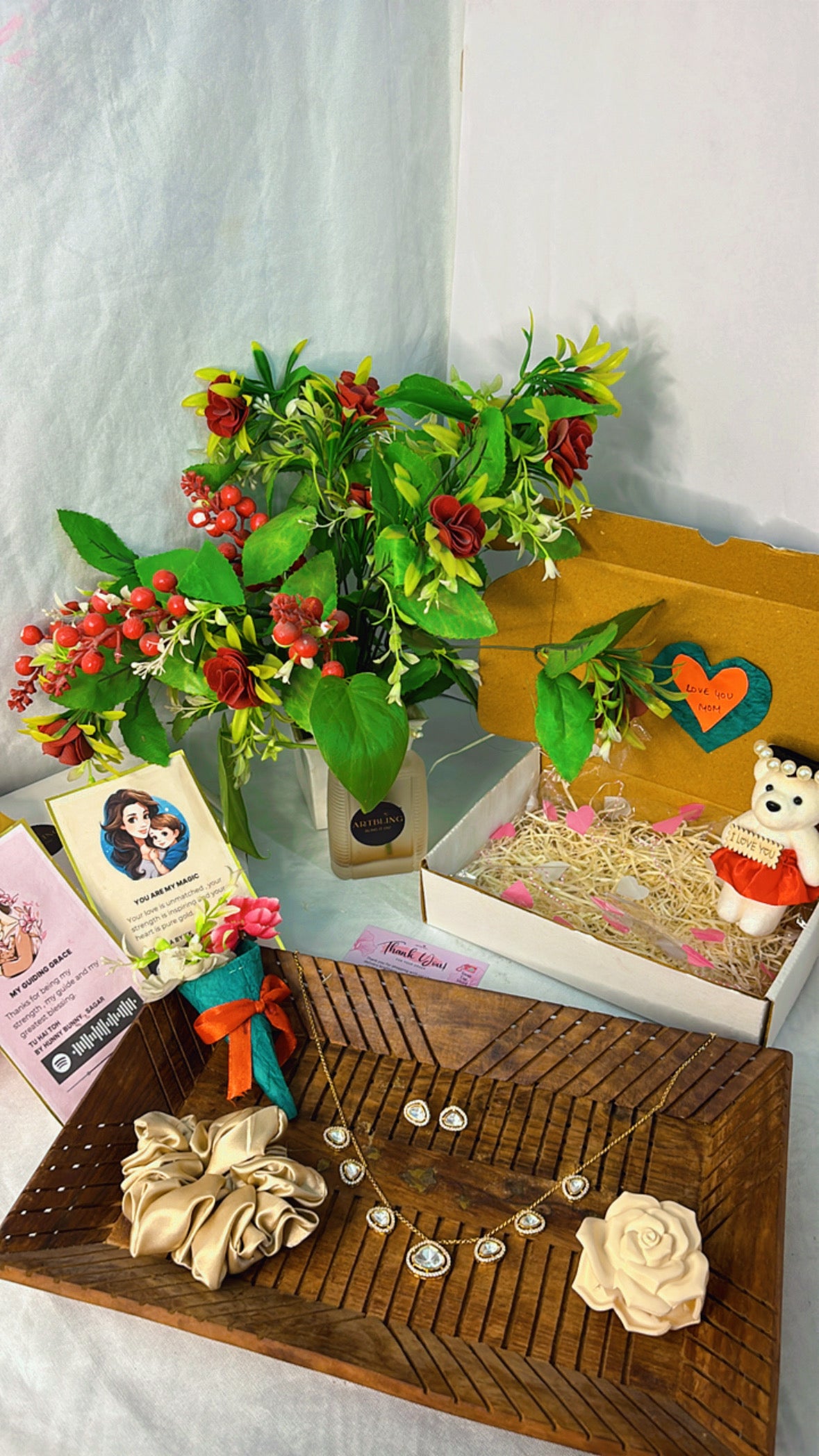 The Royal Bling Hamper
