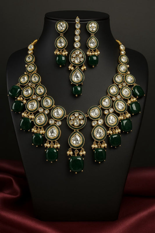 Emerald Noor Kundan Necklace Set