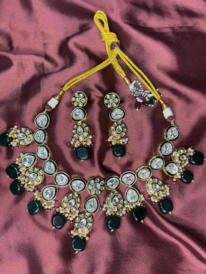 Emerald Noor Kundan Necklace Set